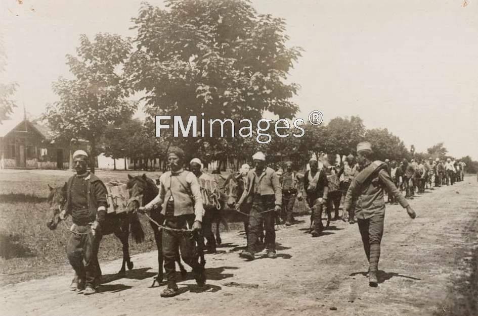 Albanians enslaved by the Serbs in Skopje, 1915.