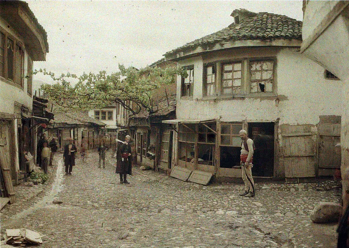 Albanian Correspondence from Malësia: Serbian atrocities in Gjakova in 1912.