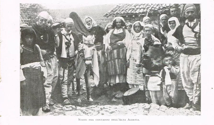 Slavization of the names of the Albanian ethnos during the 13th and 14th&nbsp;centuries