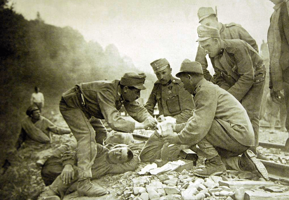 Austro-Hungary did not commit illegal atrocities against Serbian civilians in 1914