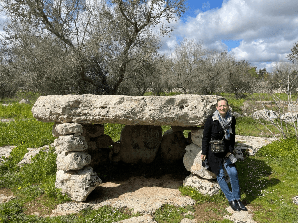 Pelasgi, mediterranean megalithism and archaic memory of Salento