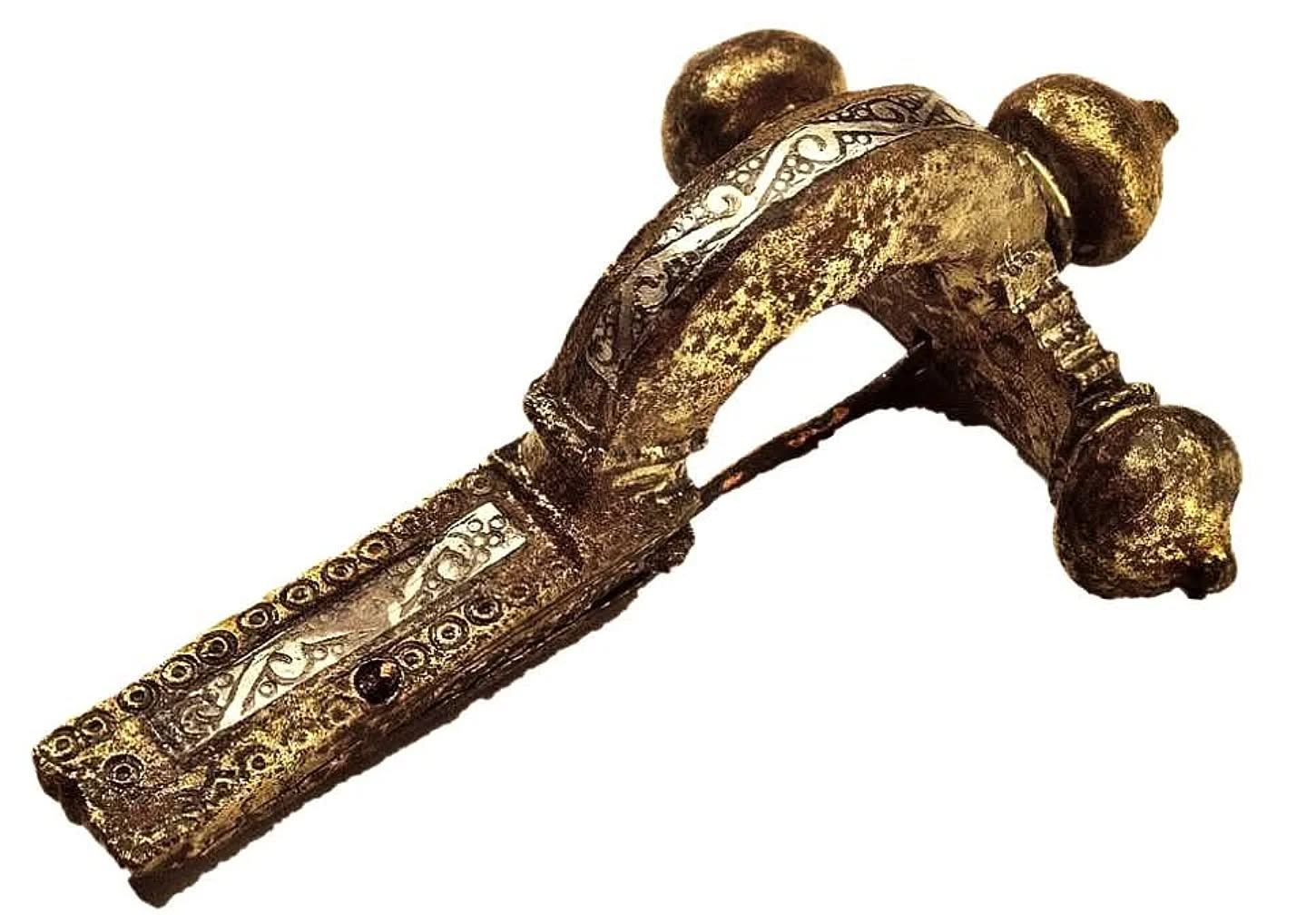 Beautiful “crossbow” type fibula, bronze with silver details, 3rd-4th century AD, excavated at Municipium DD site in Soqanicë, near Albaniku of Kosovo (Dardania).