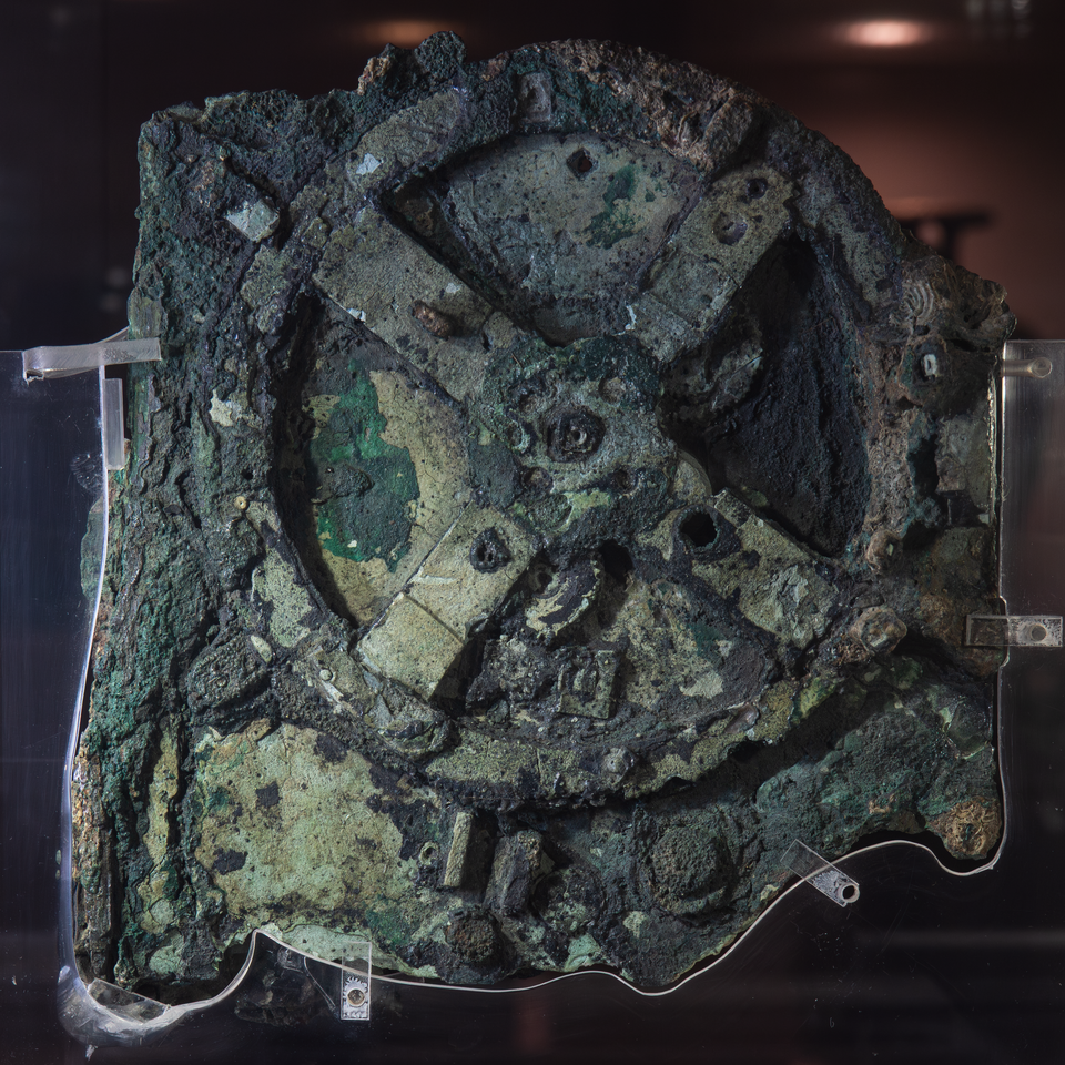 Arguments for a Non-Hellenistic origin for the Antikythera Mechanism