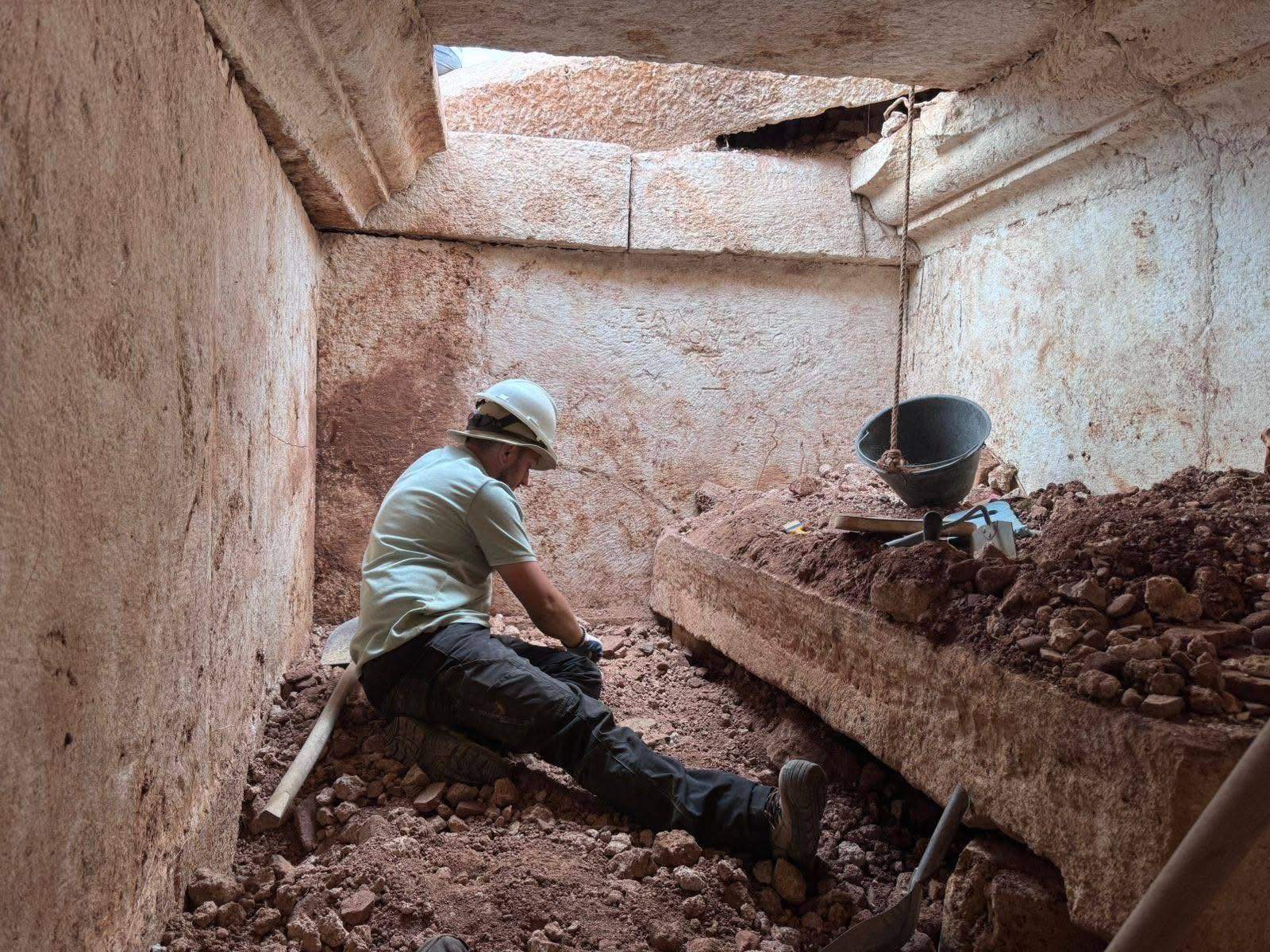 Illyrian Civilization in the Western Balkans: Archaeological Discoveries, Material Culture, and Linguistic Continuity