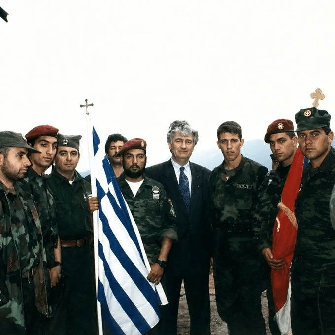 Έλληνες Φασίστες Τρομοκράτες μαζί με Σέρβους Εγκληματίες Πολέμου στη Δημοκρατία Σέρπσκα το 1992